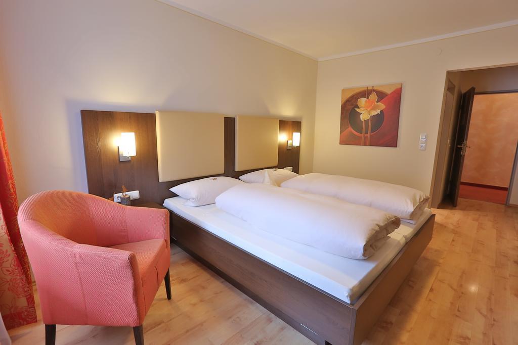 Hotel Bockmaier Oberpframmern Luaran gambar