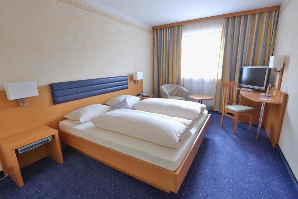 Hotel Bockmaier Oberpframmern Luaran gambar