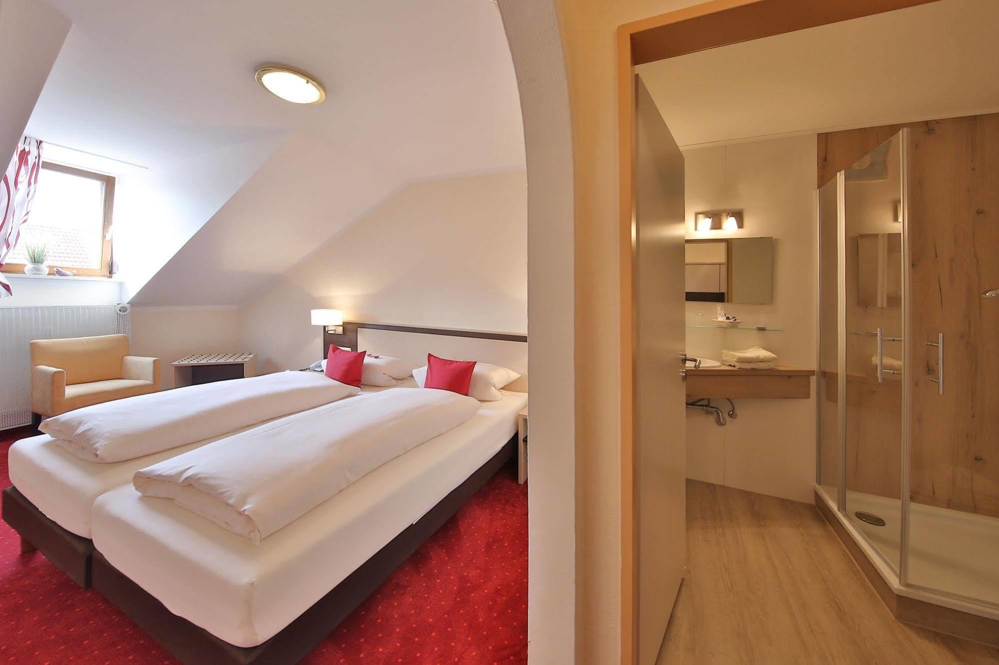 Hotel Bockmaier Oberpframmern Luaran gambar