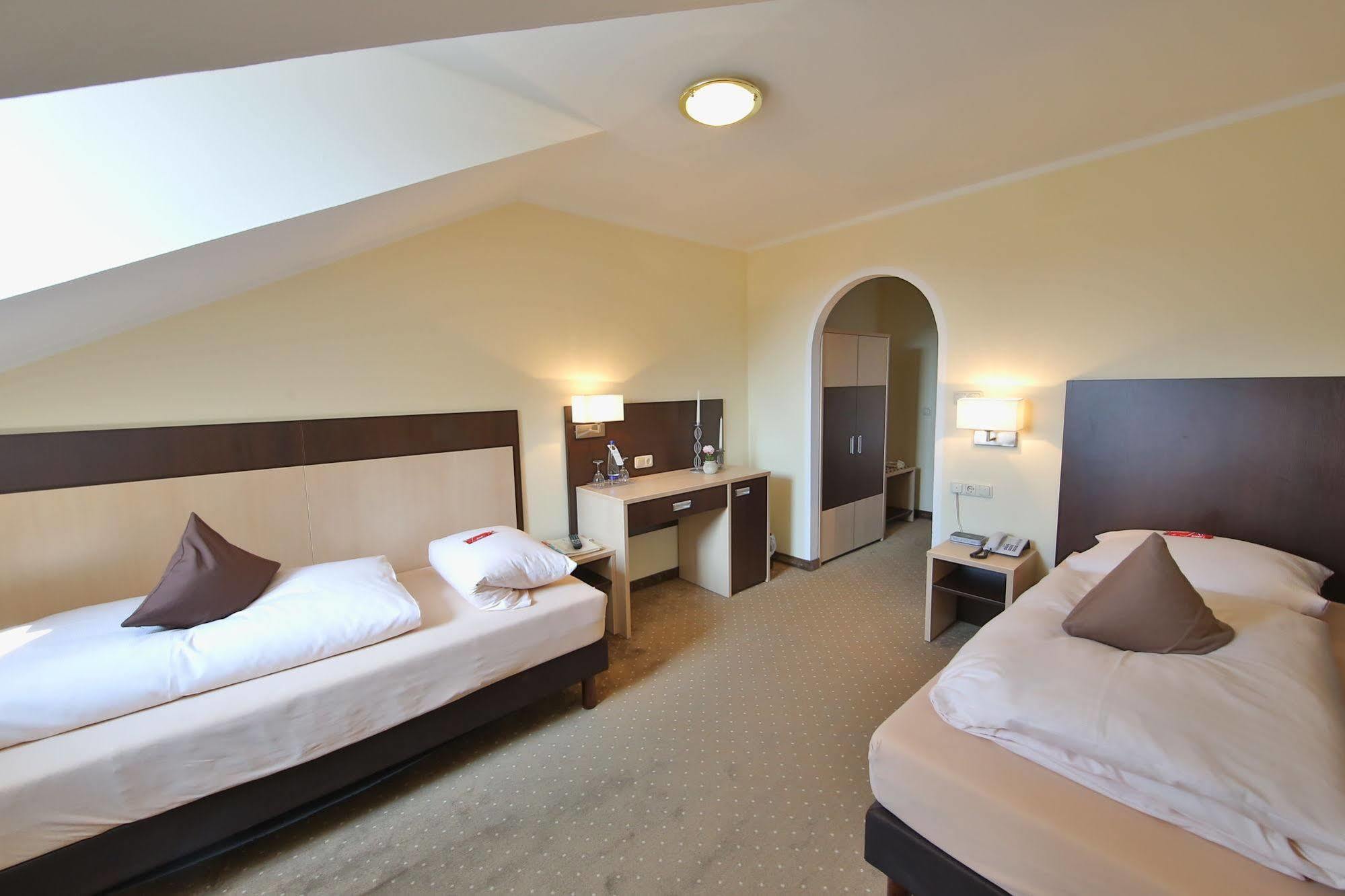 Hotel Bockmaier Oberpframmern Luaran gambar